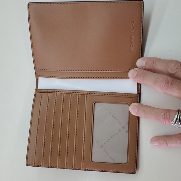 Michael Kors Passport Wallet - Picture 2 of 4